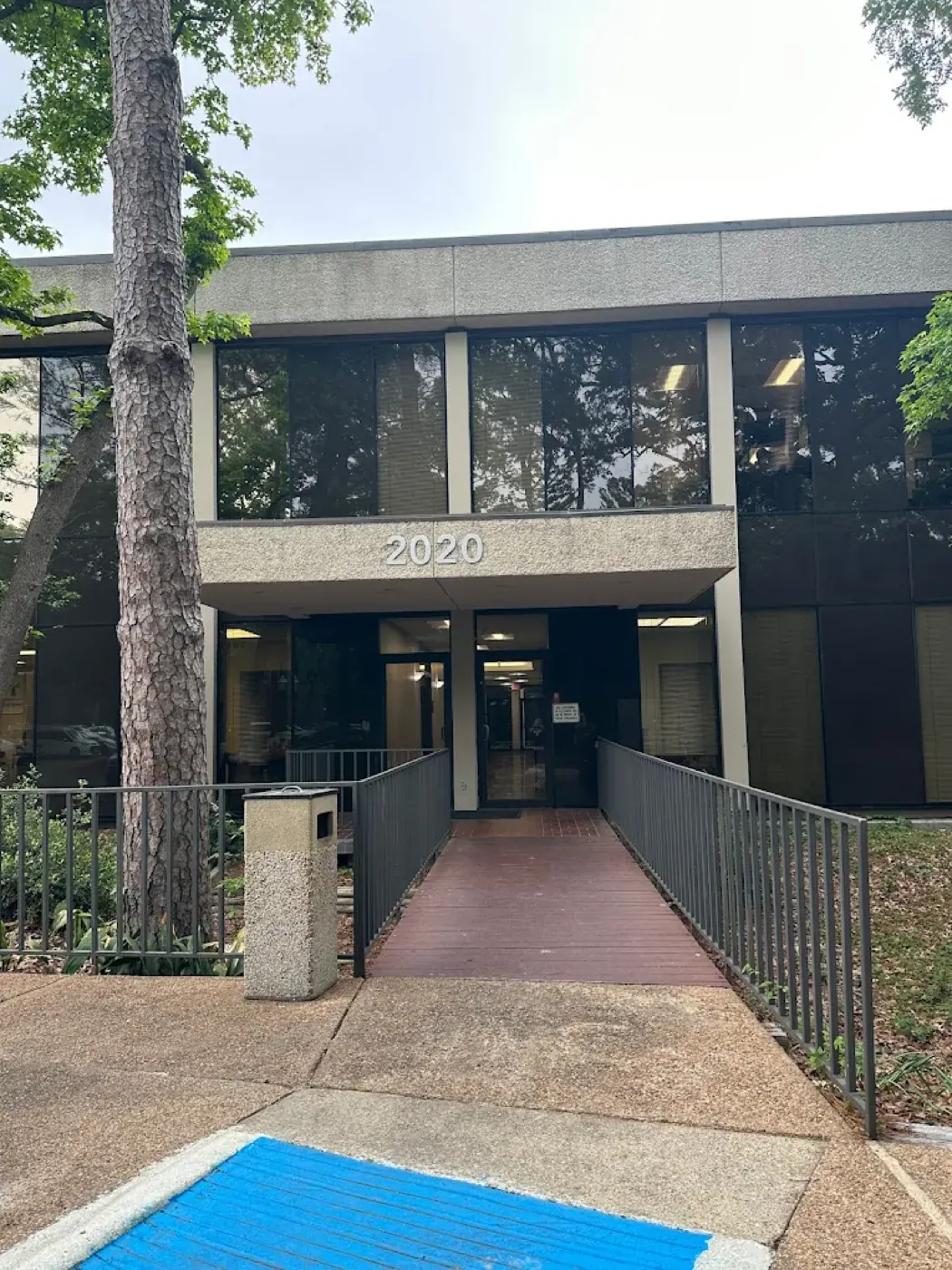 Exterior of the Positive Recovery Centers North Loop office