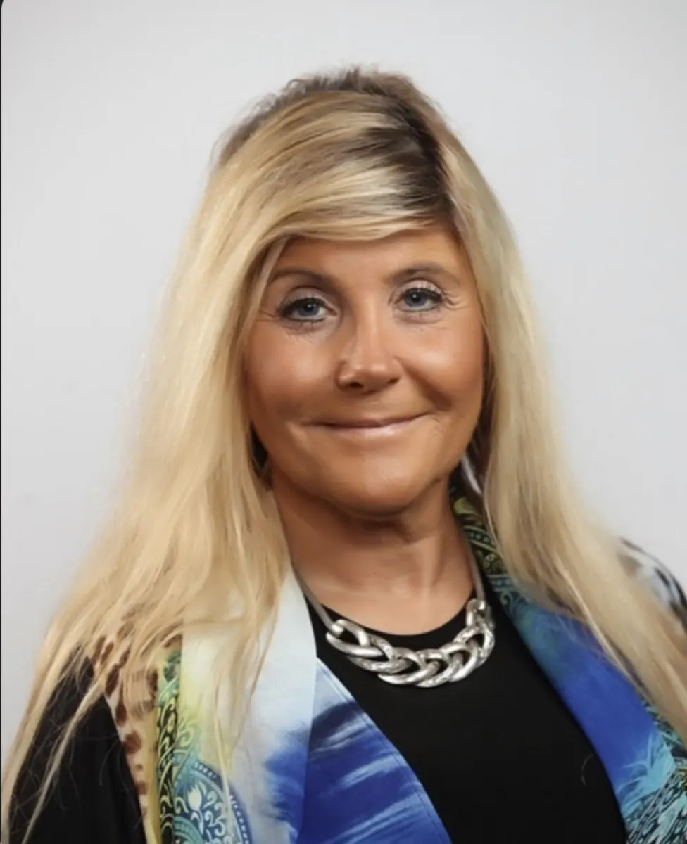 Lucia De Paoli, LCDC